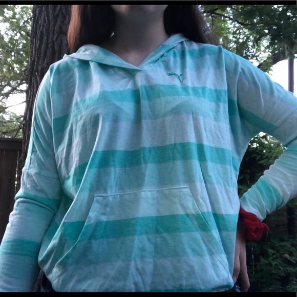 Puma Light Hoodie - Picture 1 of 7